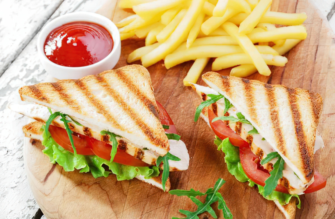 Goat Cheese and Grilled Veggies Salad